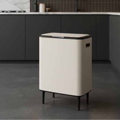 פח אשפה מעוצב 60 ליטר שמנת נפתח בלחיצה עם פח פנימי נשלף