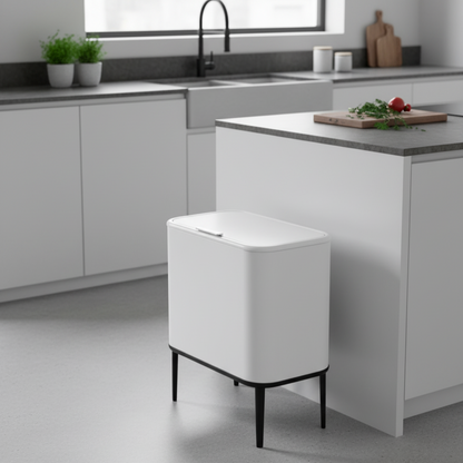 פח אשפה מעוצב 60 ליטר לבן נפתח בלחיצה דגם DOLINA