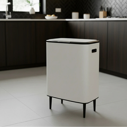 פח אשפה מעוצב 60 ליטר לבן נפתח בלחיצה עם פח פנימי נשלף